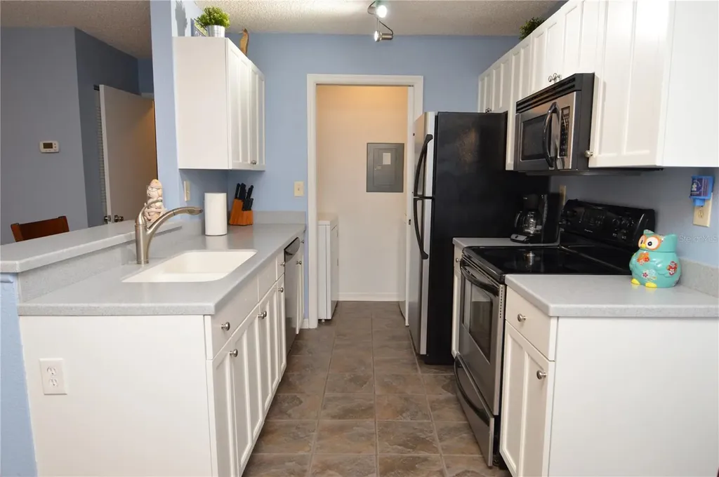 10263 Gandy Boulevard N St Petersburg FL 33702