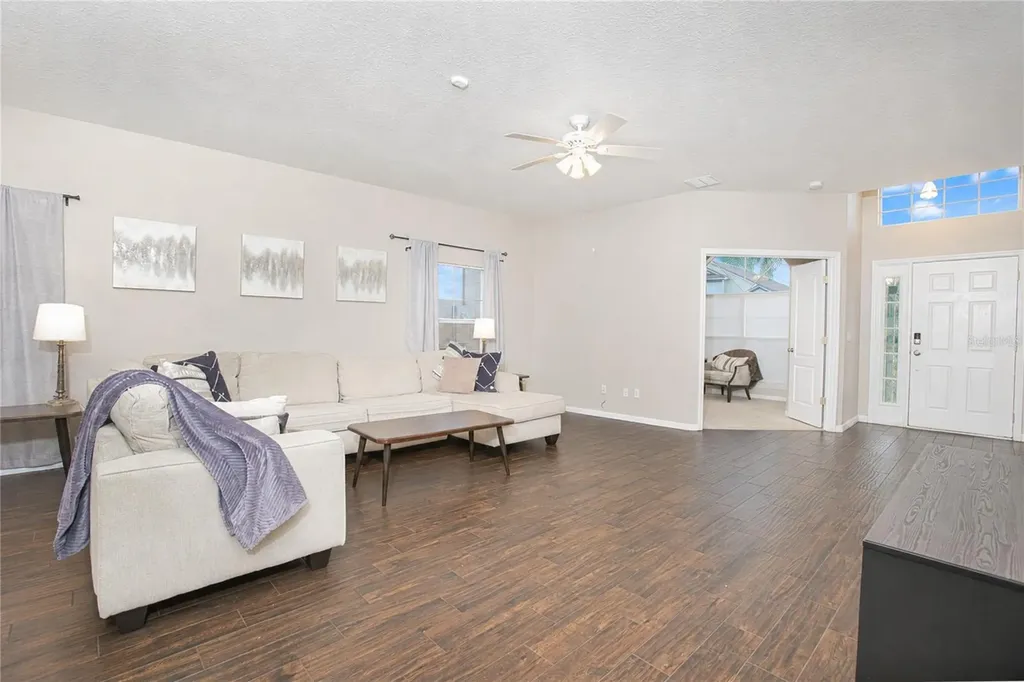 2162 Great Falls Way Orlando FL 32824