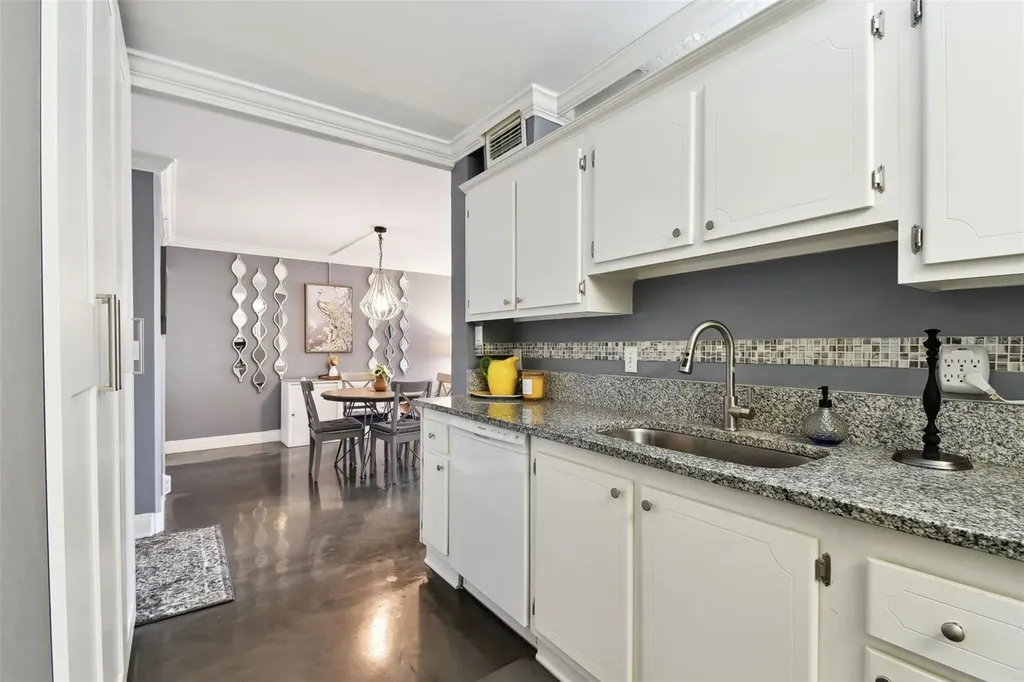 255 Dolphin Point Clearwater Beach FL 33767