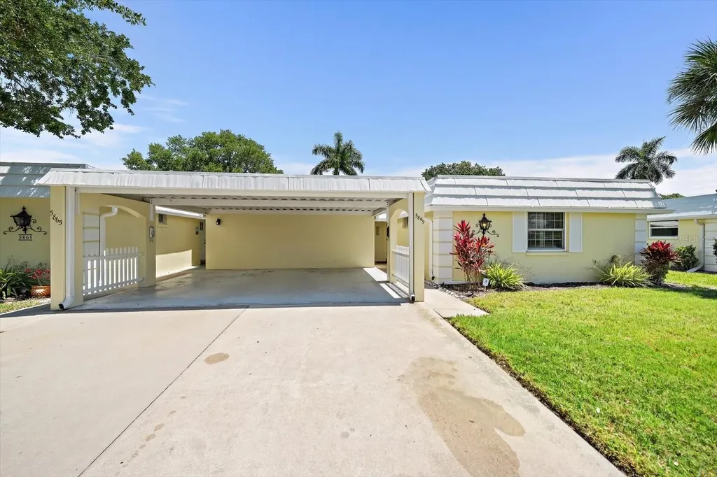 5869 Tidewood Avenue Sarasota FL 34231