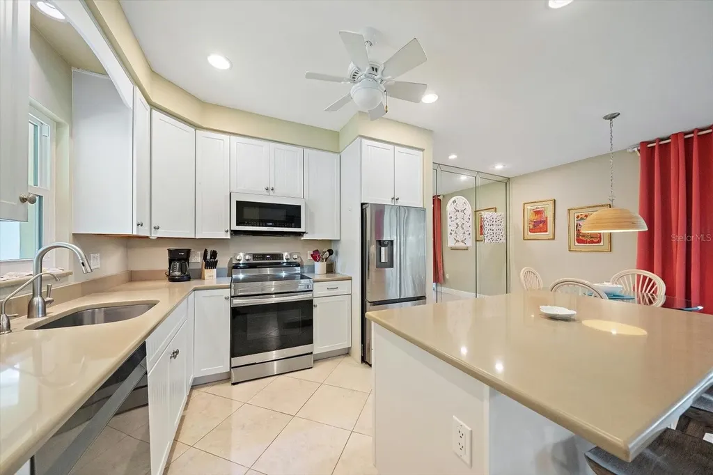 5869 Tidewood Avenue Sarasota FL 34231