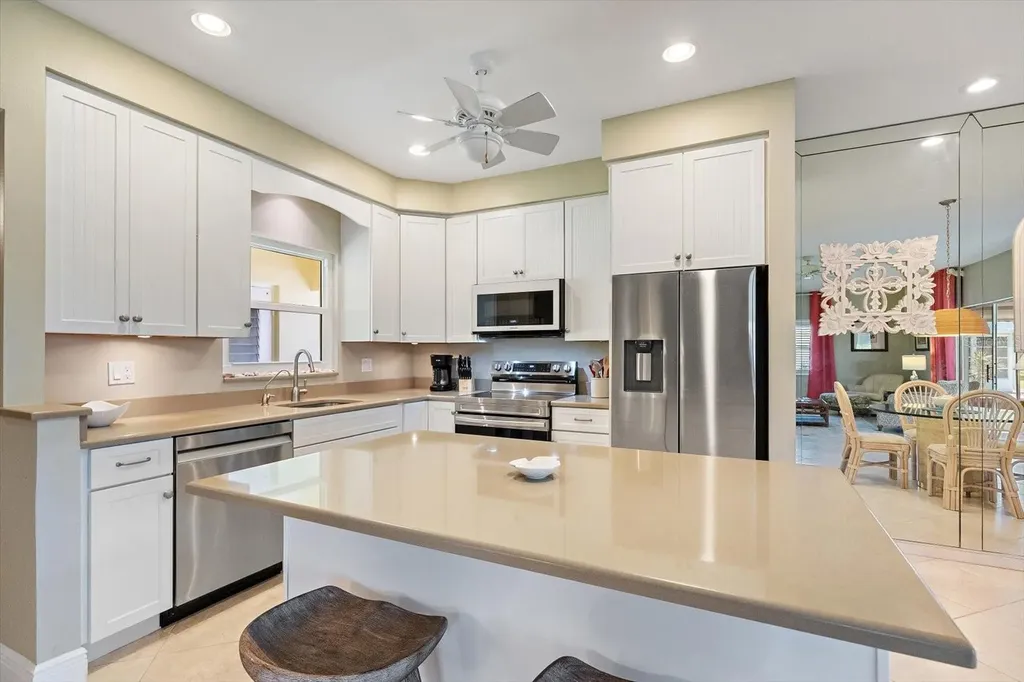 5869 Tidewood Avenue Sarasota FL 34231