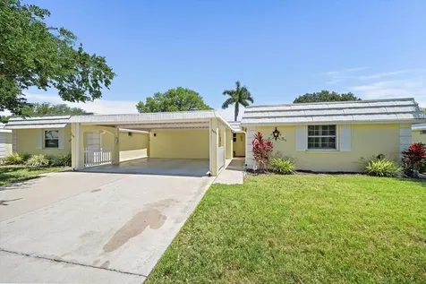 5869 Tidewood Avenue Sarasota FL 34231