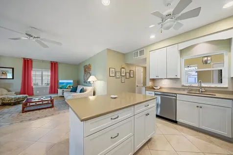 5869 Tidewood Avenue Sarasota FL 34231
