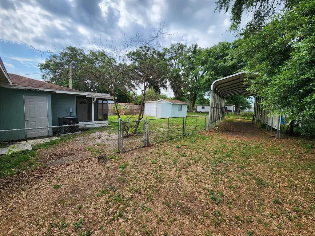 2621 Canal Drive N Lakeland FL 33801