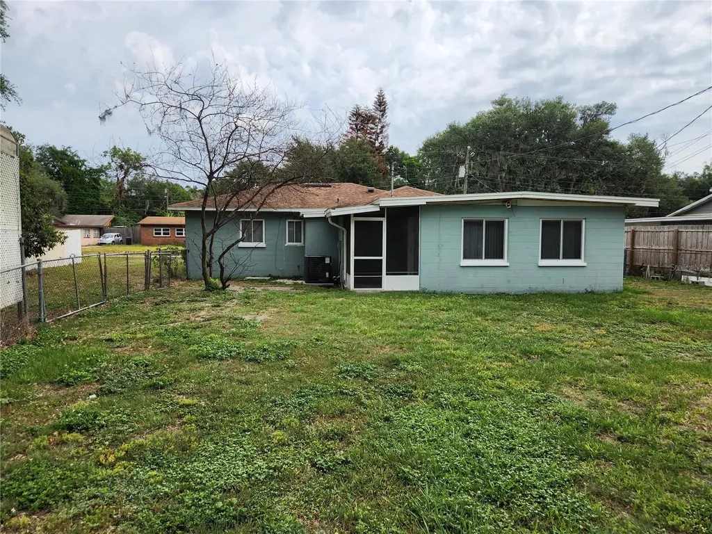 2621 Canal Drive N Lakeland FL 33801
