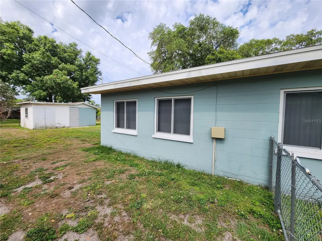 2621 Canal Drive N Lakeland FL 33801