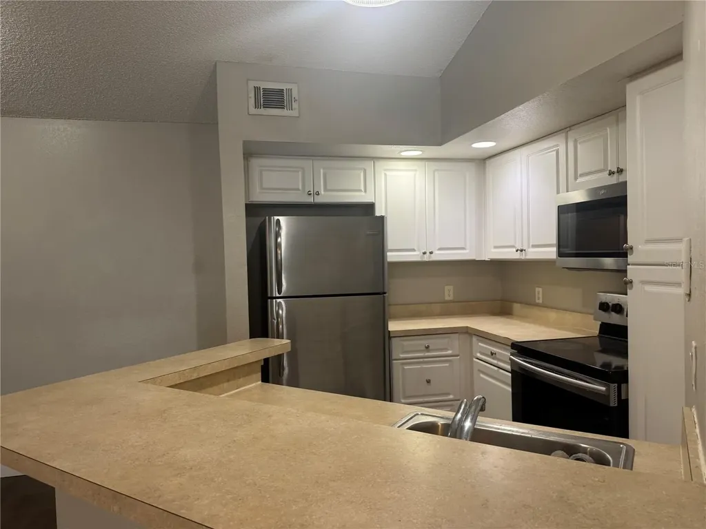 4532 Commander Drive Orlando FL 32822