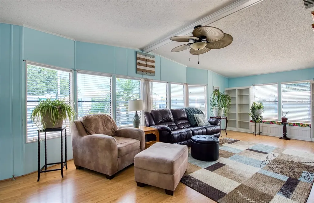 228 Tarpon Lane Oldsmar FL 34677