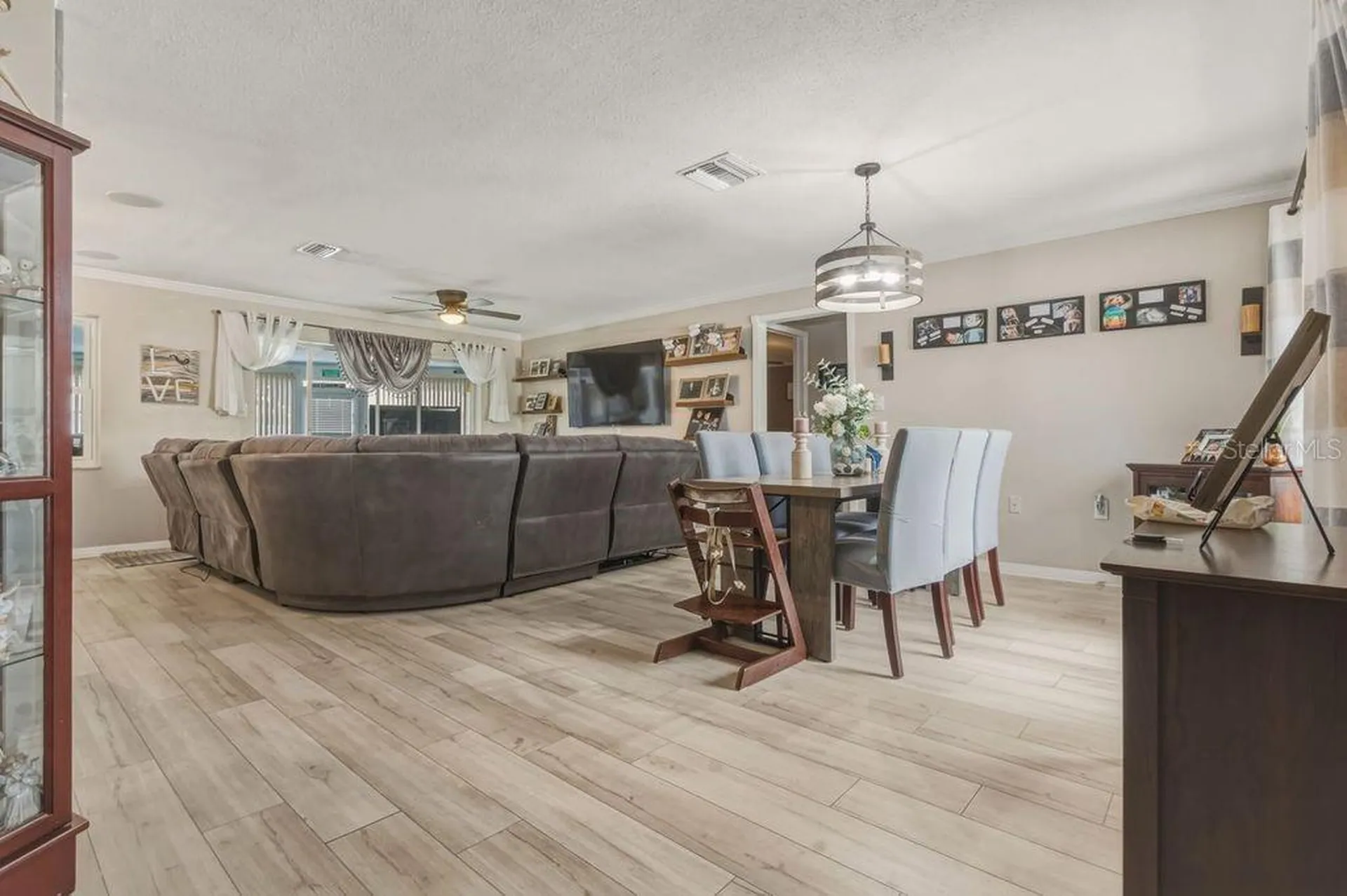 1387 S Disston Avenue Tarpon Springs FL 34689