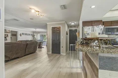1387 S Disston Avenue Tarpon Springs FL 34689
