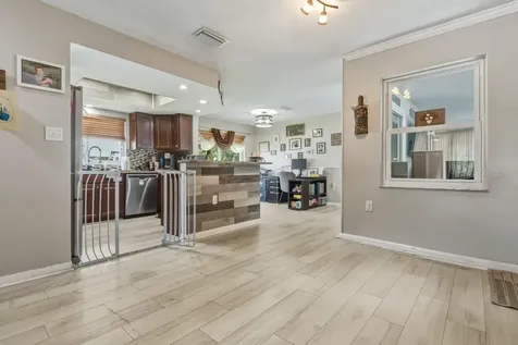 1387 S Disston Avenue Tarpon Springs FL 34689