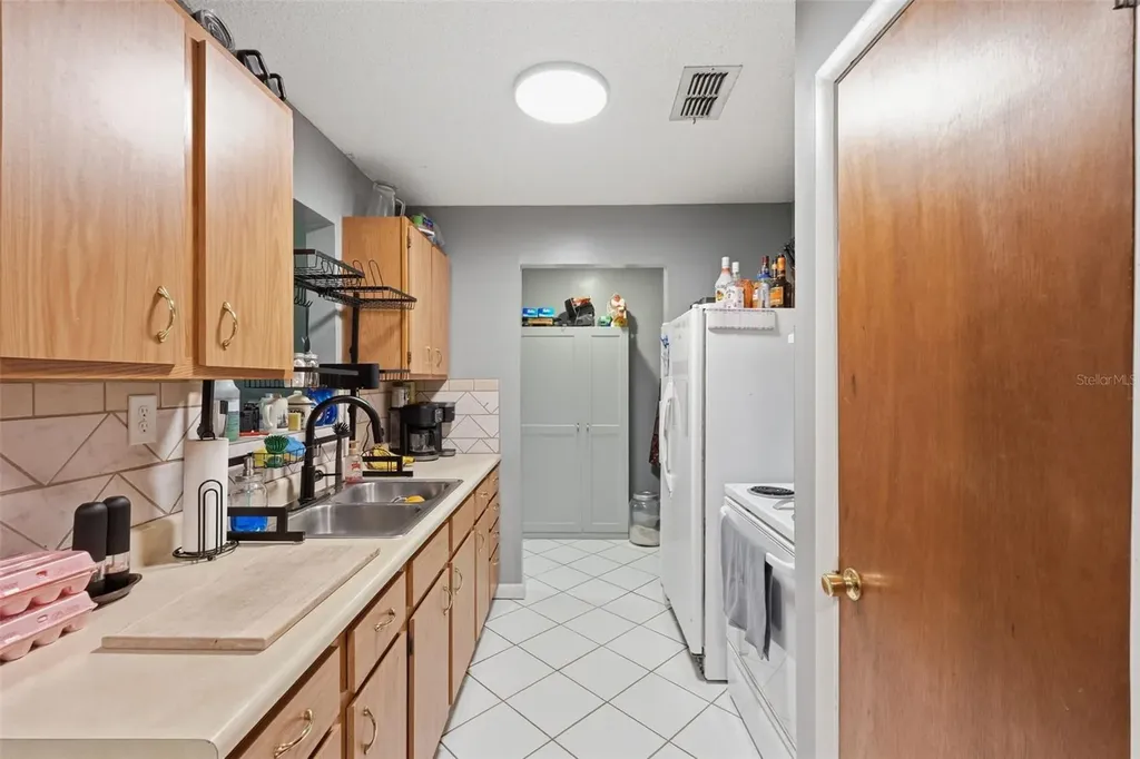 3607 Cr 656 Webster FL 33597
