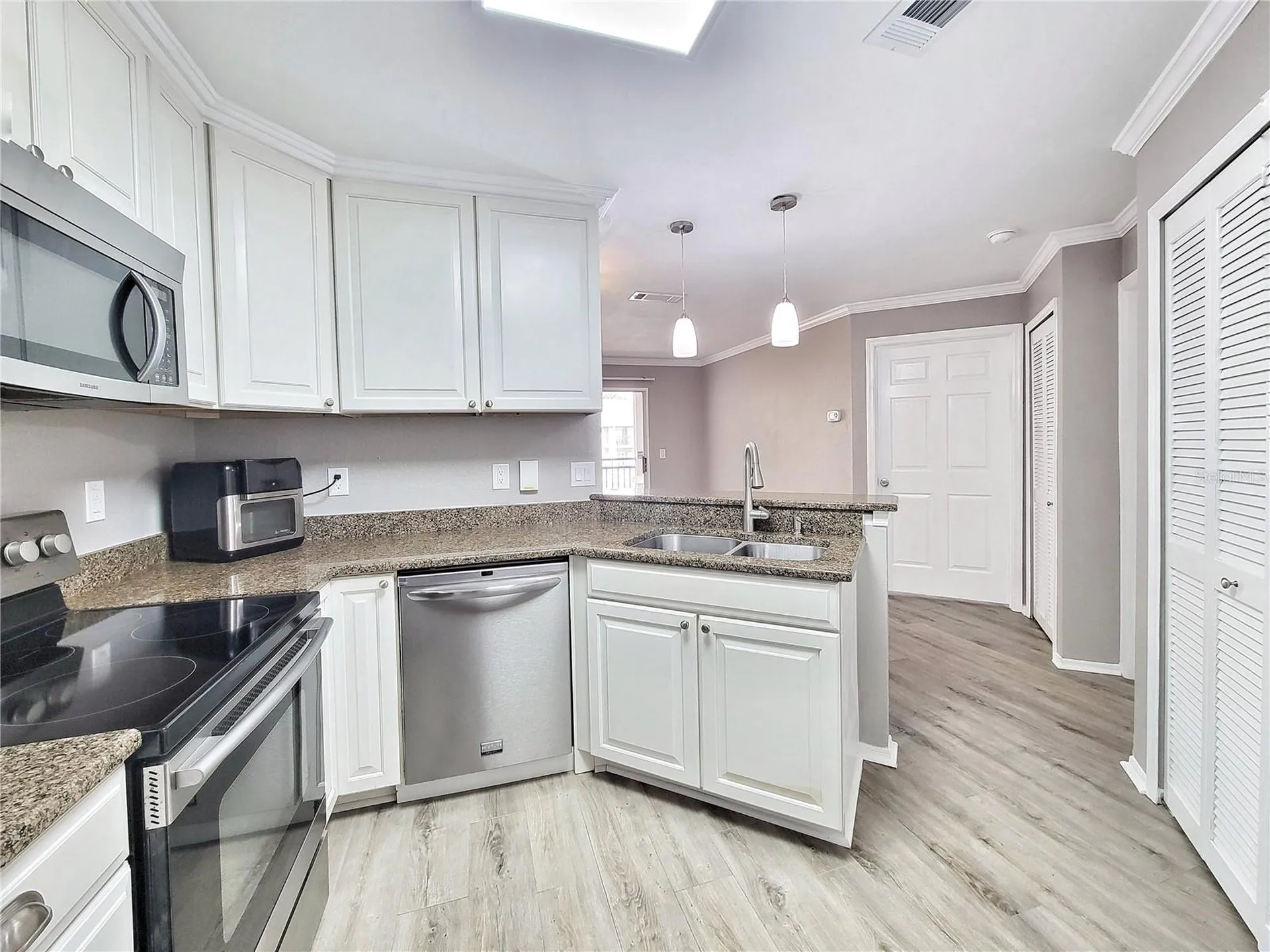 3705 SW 27th Street Gainesville FL 32608