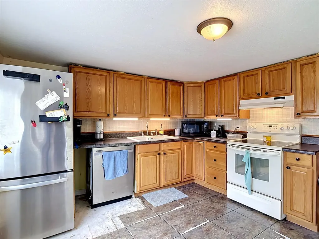 17609 Bathurst Avenue Spring Hill FL 34610