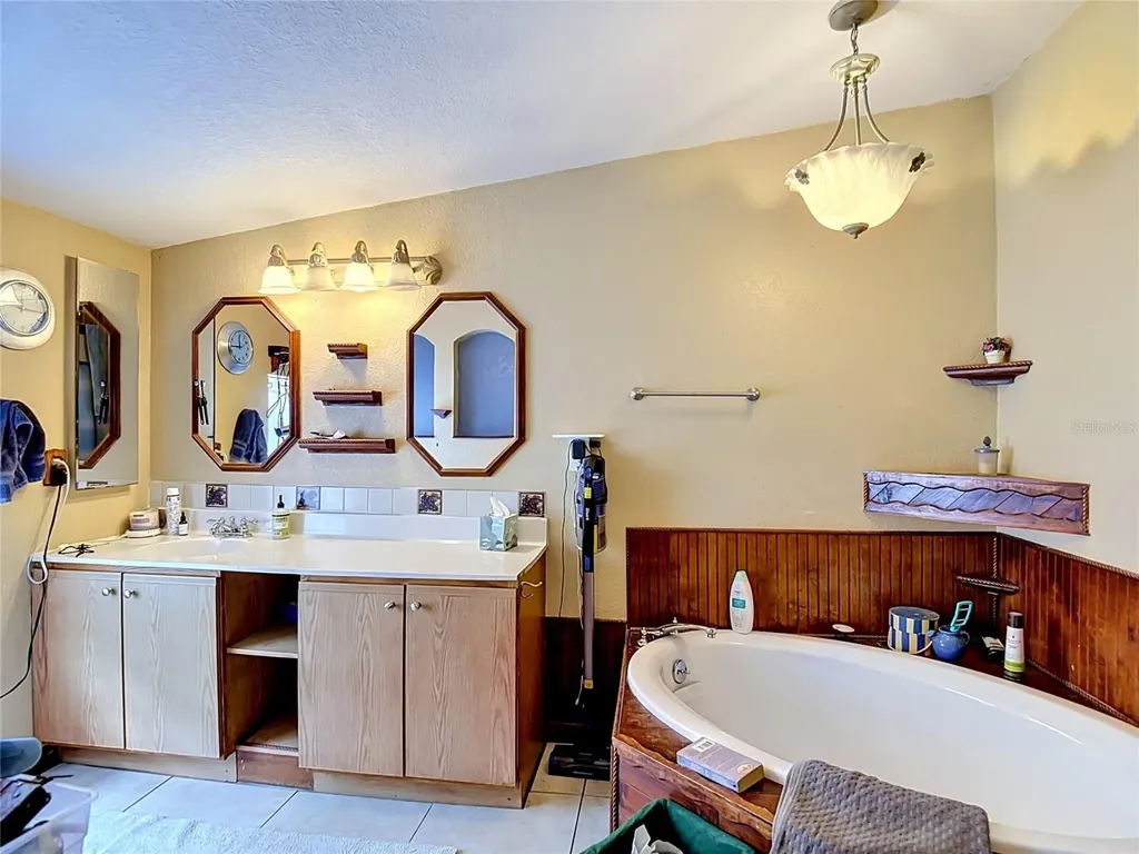 17609 Bathurst Avenue Spring Hill FL 34610