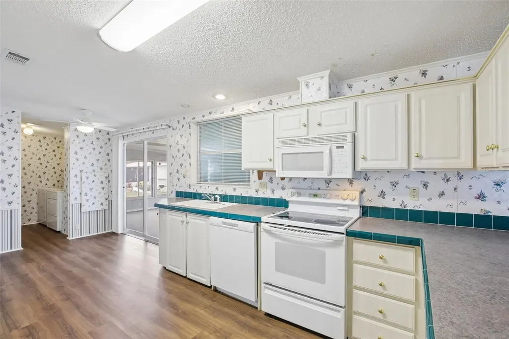6710 36th Avenue E Palmetto FL 34221