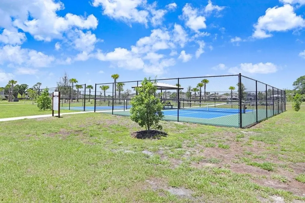 14828 Paddock Pond Avenue Lithia FL 33547