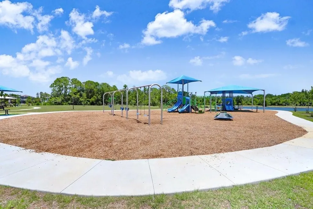 14828 Paddock Pond Avenue Lithia FL 33547