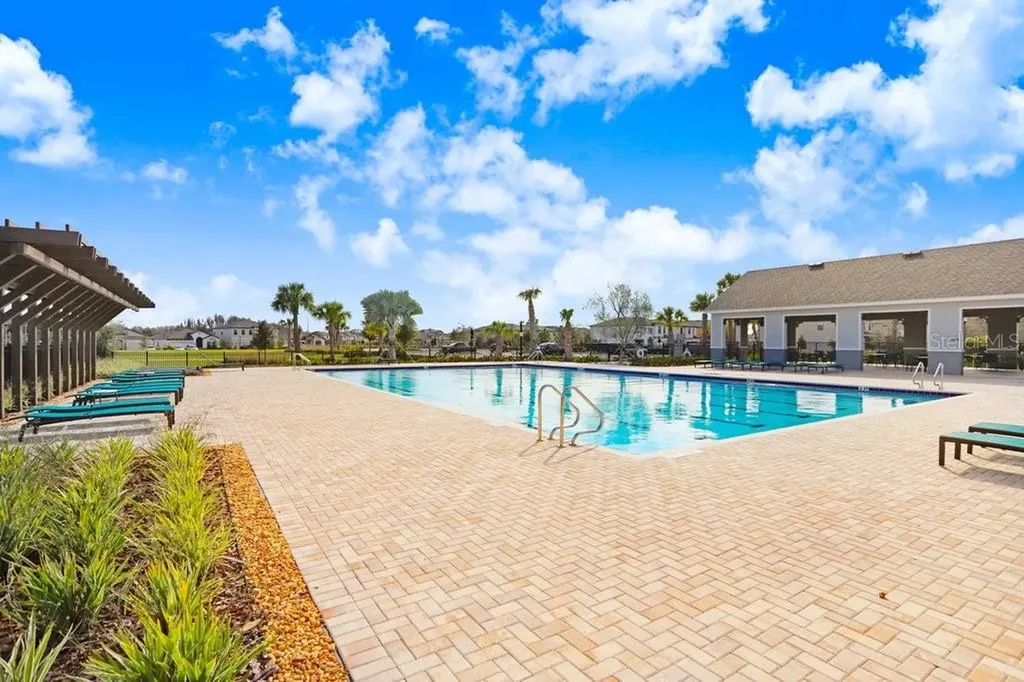 14828 Paddock Pond Avenue Lithia FL 33547