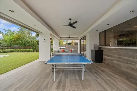 1920 Petunia St Urb. Santa Maria San Juan PR 00927