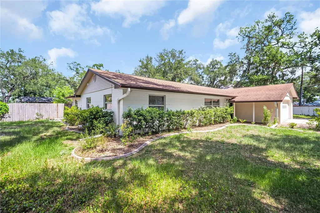 6820 South Shamrock Road Tampa FL 33616