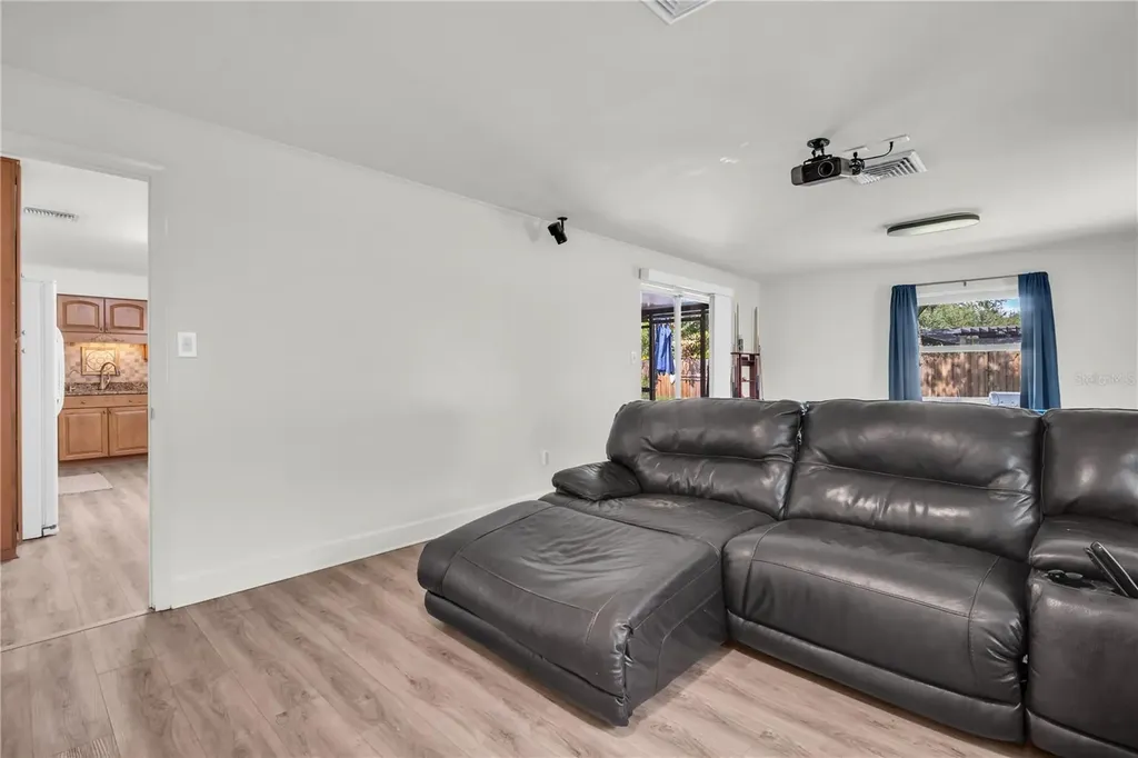 6820 South Shamrock Road Tampa FL 33616