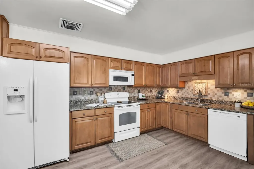 6820 South Shamrock Road Tampa FL 33616