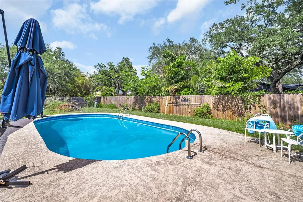6820 South Shamrock Road Tampa FL 33616