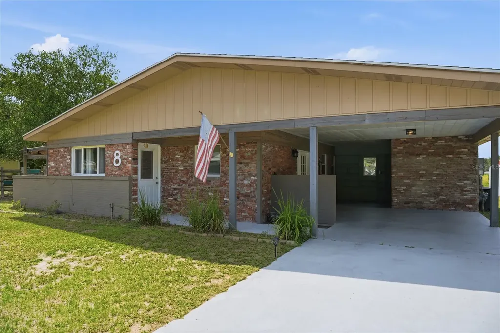 8 Silver Way Ocala FL 34472