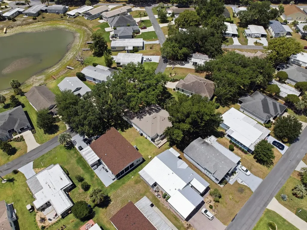 1033 Aloha Way Lady Lake FL 32159