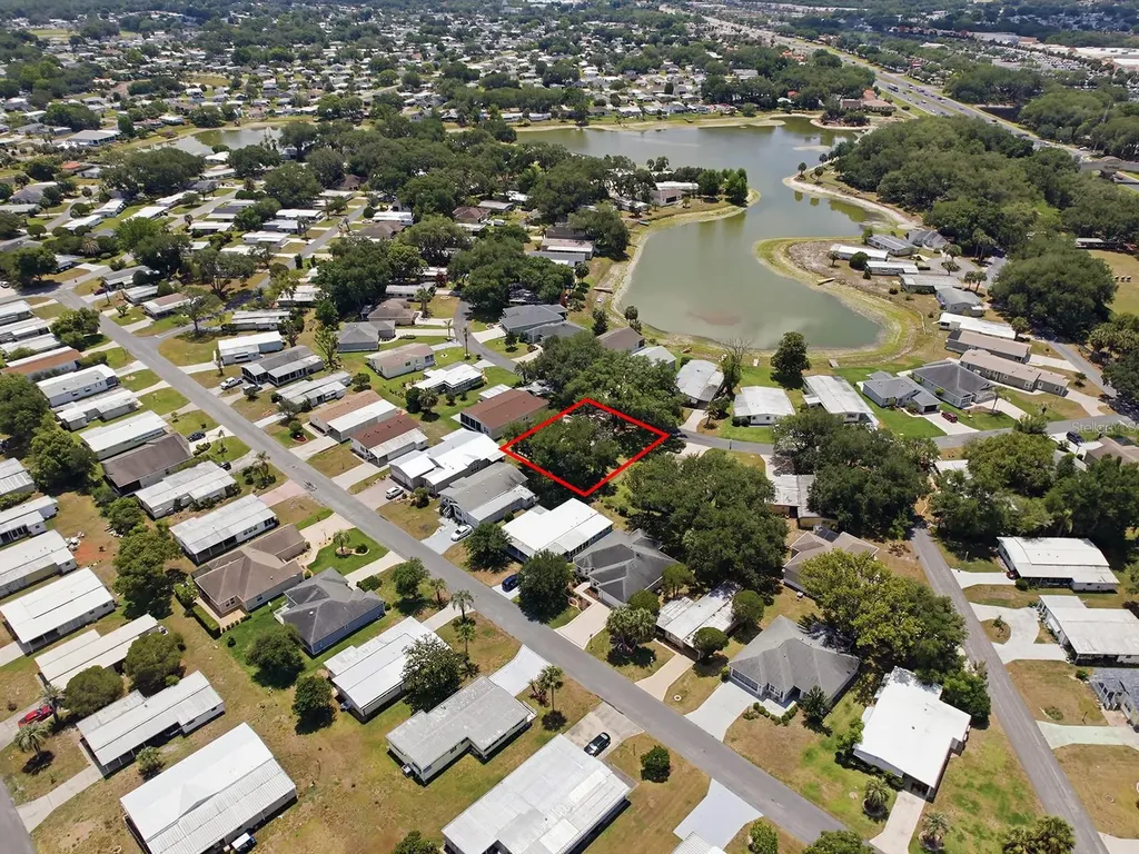 1033 Aloha Way Lady Lake FL 32159