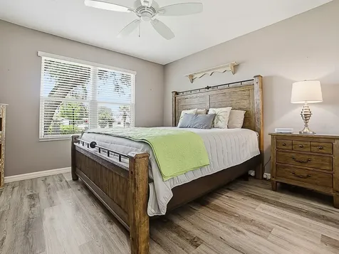 1033 Aloha Way Lady Lake FL 32159