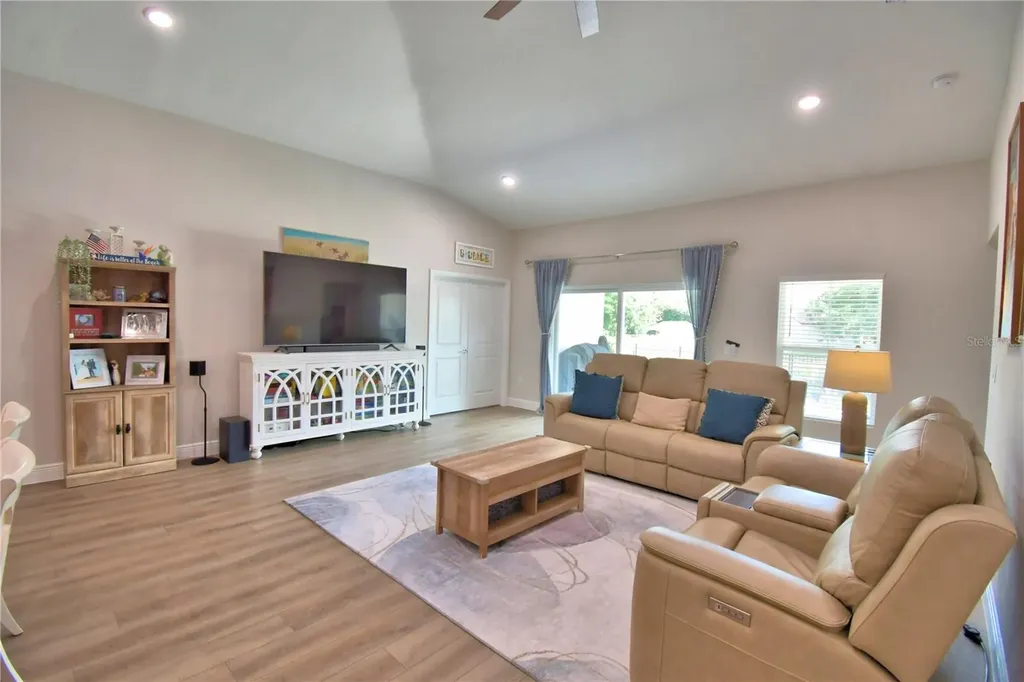 1018 Brimstone Circle Winter Haven FL 33884