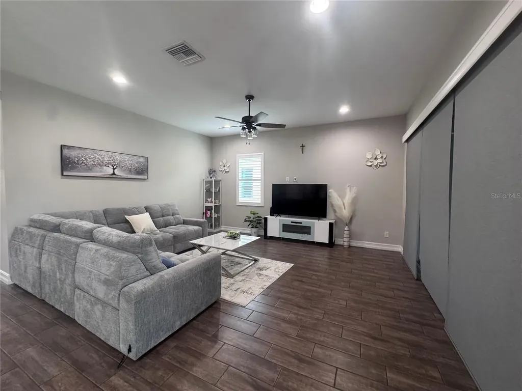 11513 11th Avenue E Bradenton FL 34212