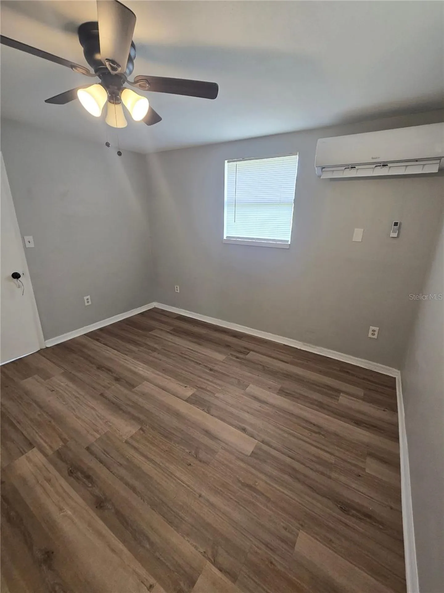 2406 E Clark Street Tampa FL 33605