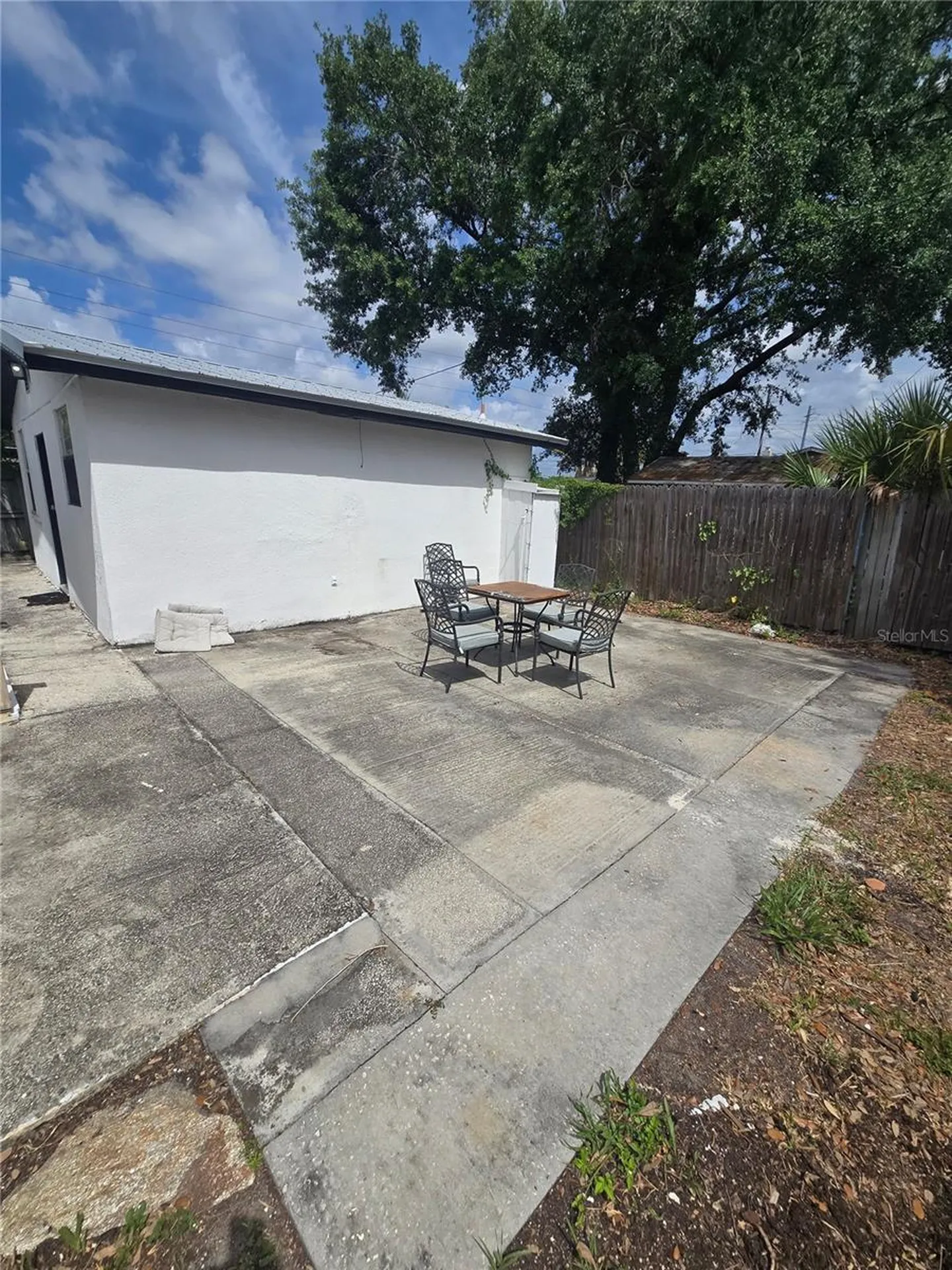 2406 E Clark Street Tampa FL 33605
