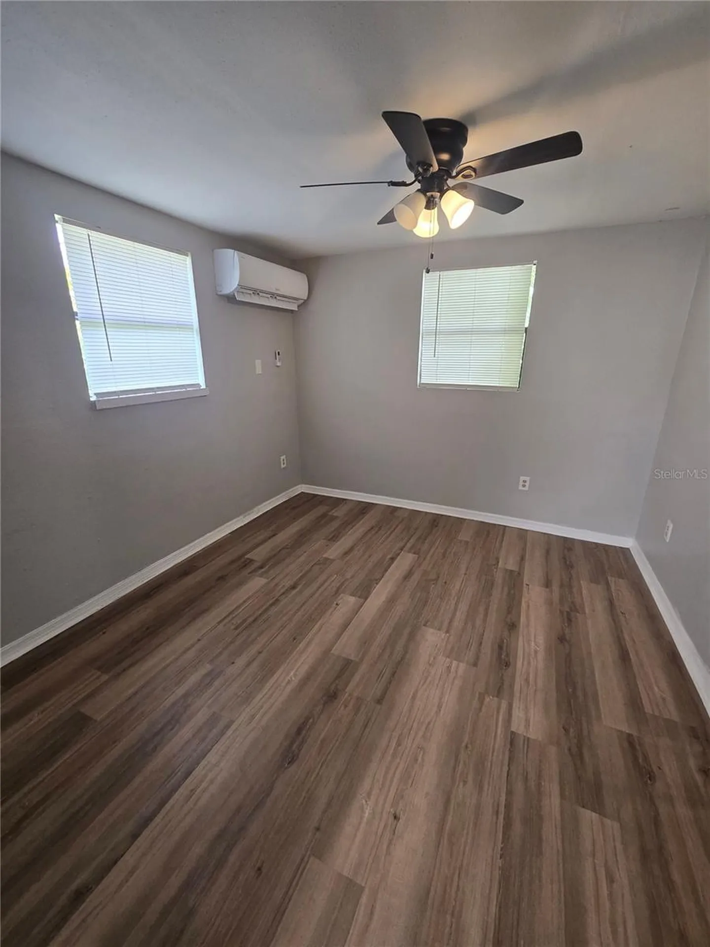 2406 E Clark Street Tampa FL 33605