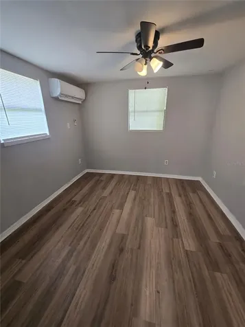 2406 E Clark Street Tampa FL 33605