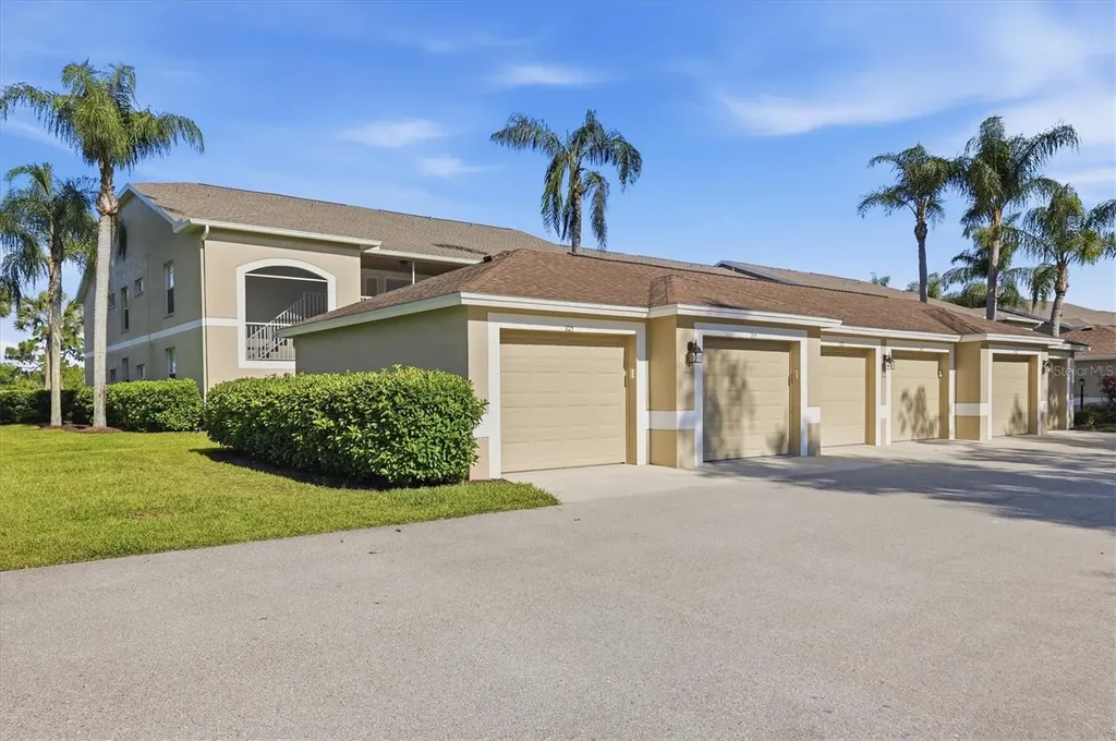5231 Mahogany Run Avenue Sarasota FL 34241