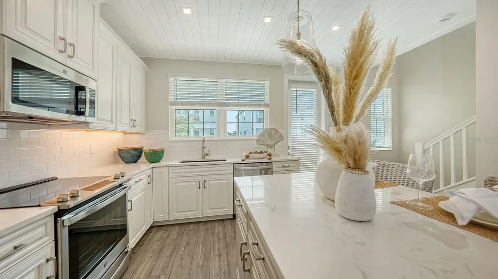 4220 Marina View Way Cortez FL 34215