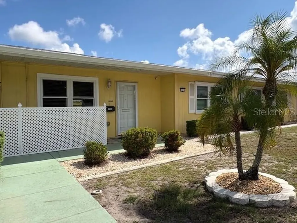 1005 Rickenbacker Drive Sun City Center FL 33573