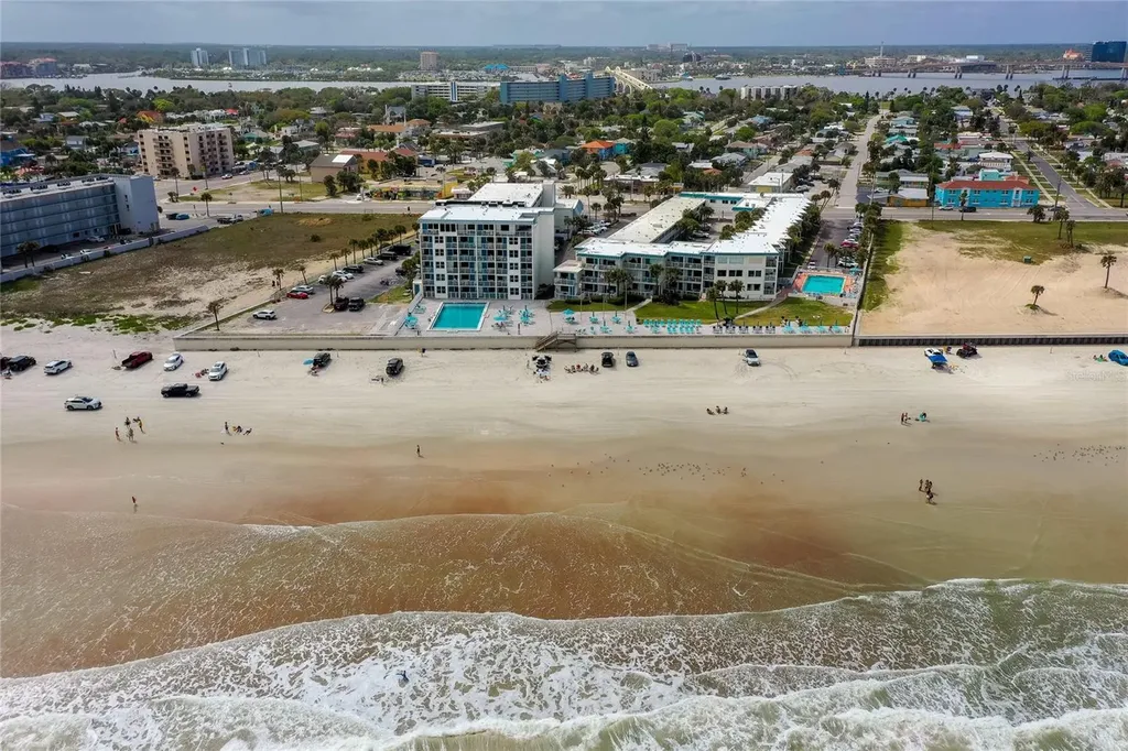 935 S Atlantic Avenue Daytona Beach FL 32118