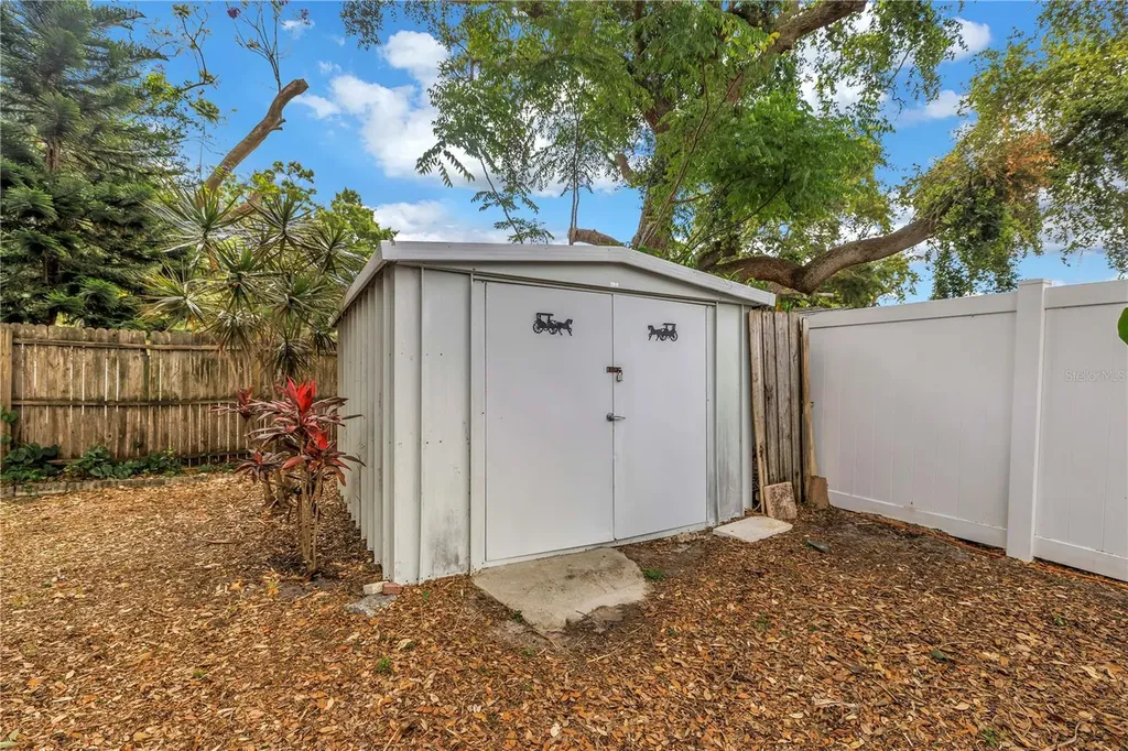 9579 Golden Grove Street Seminole FL 33772
