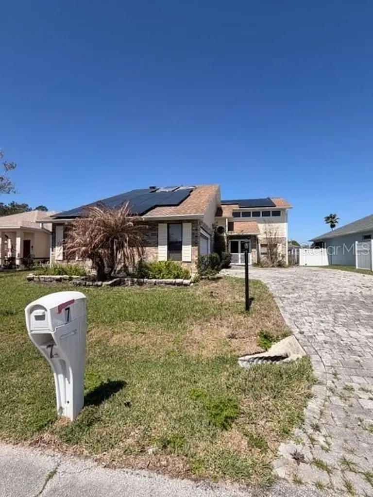 7 Clee Court Palm Coast FL 32137