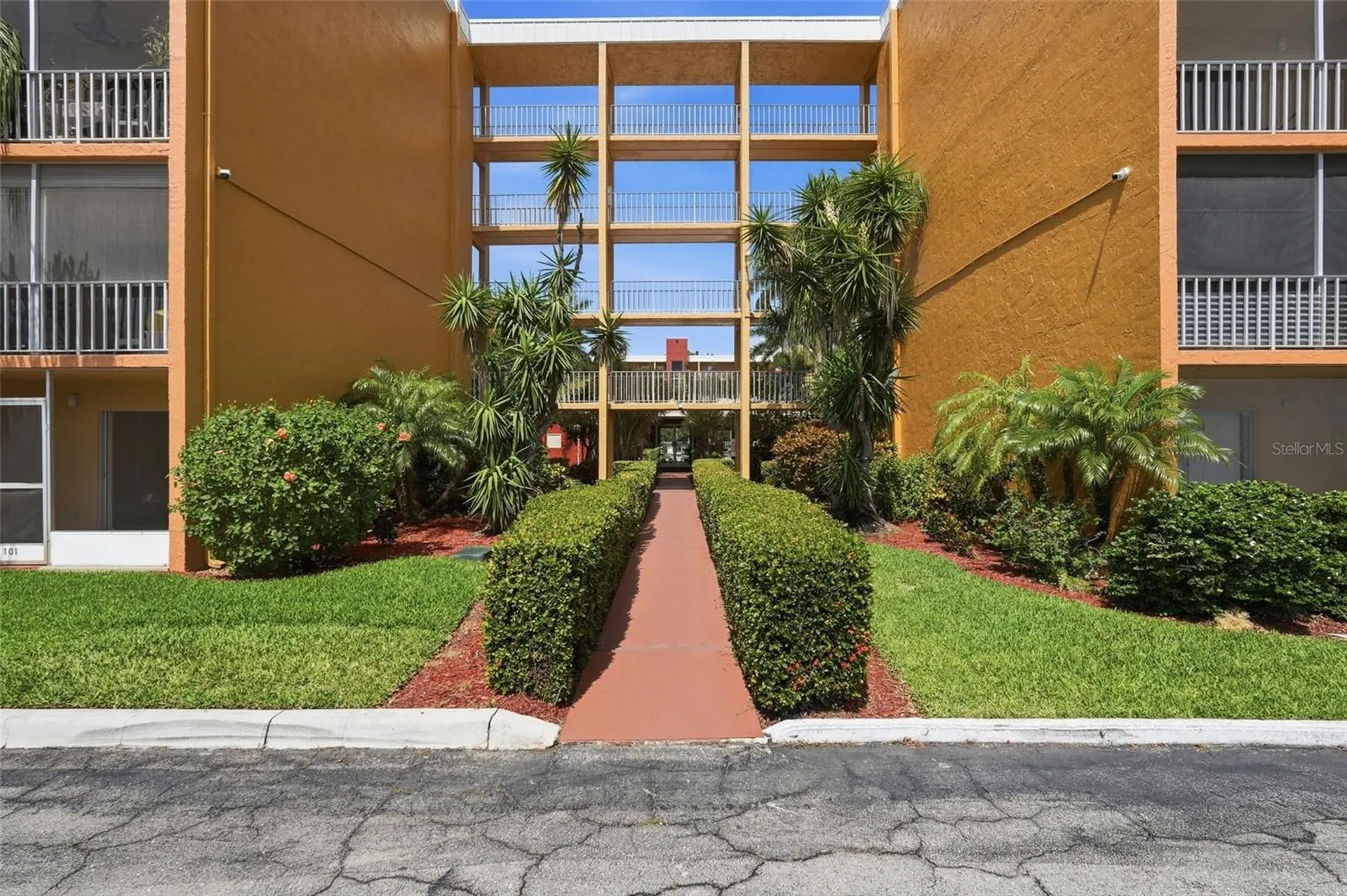 2366 E Mall Drive Fort Myers FL 33901