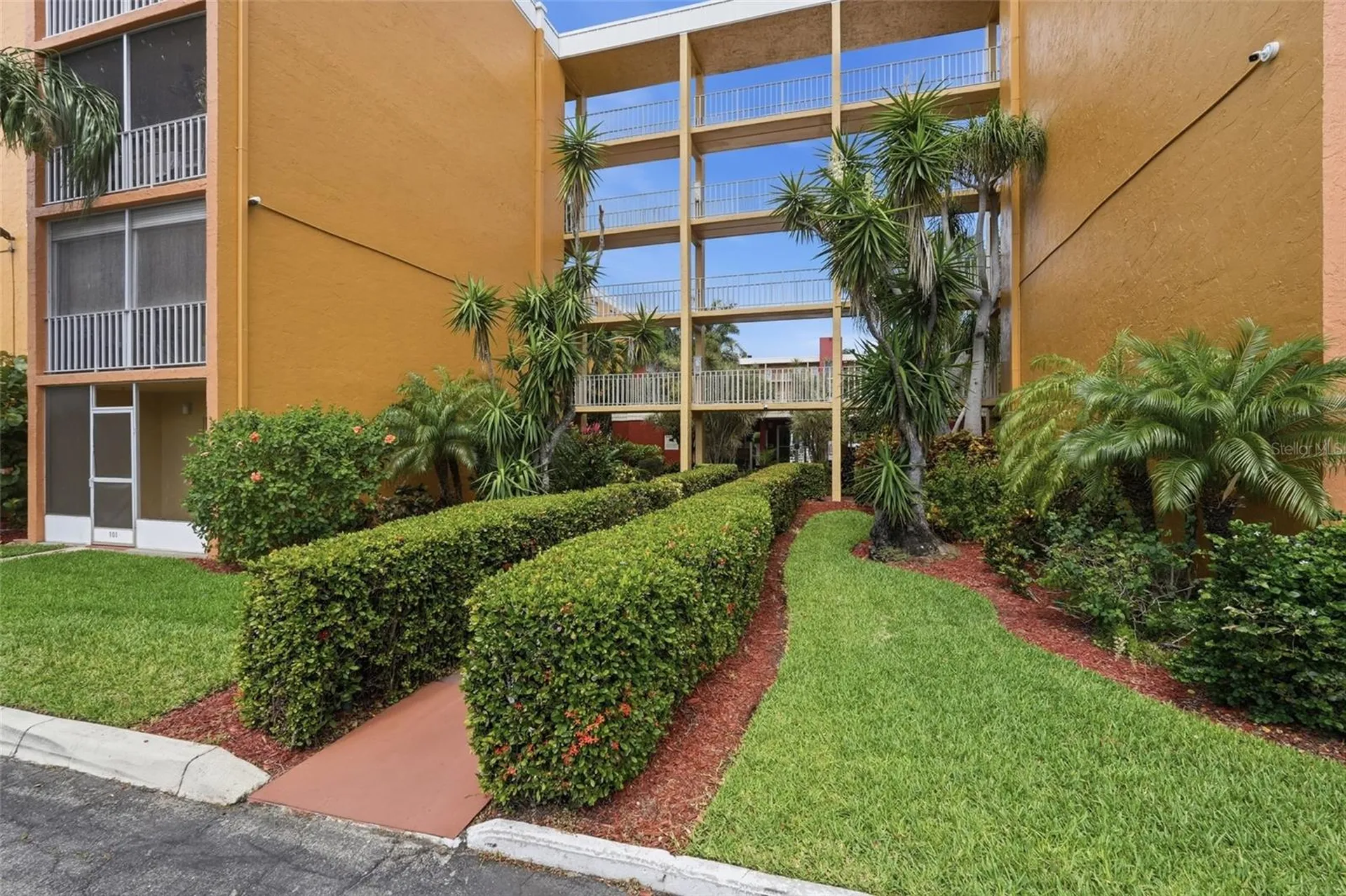 2366 E Mall Drive Fort Myers FL 33901