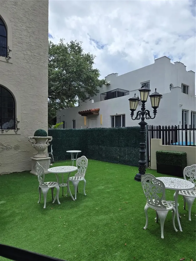 12 NE 50th Street Miami FL 33137