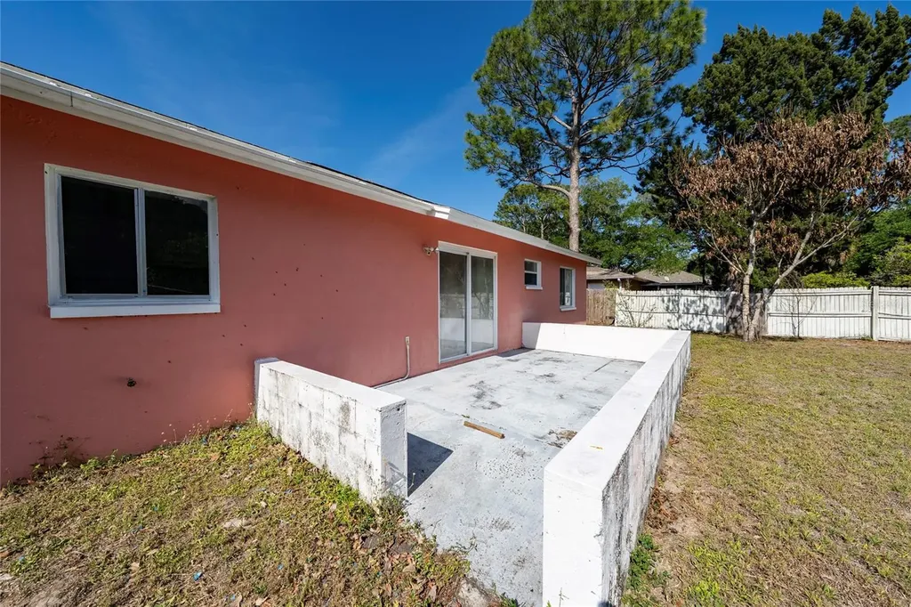 660 Fernandina Street NW Palm Bay FL 32907