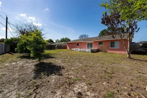 660 Fernandina Street NW Palm Bay FL 32907